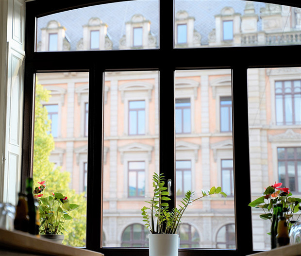 Blick aus dem Fenster des Besprechungsraums Kanzlei Bremen - Fenster im Besprechungsraum